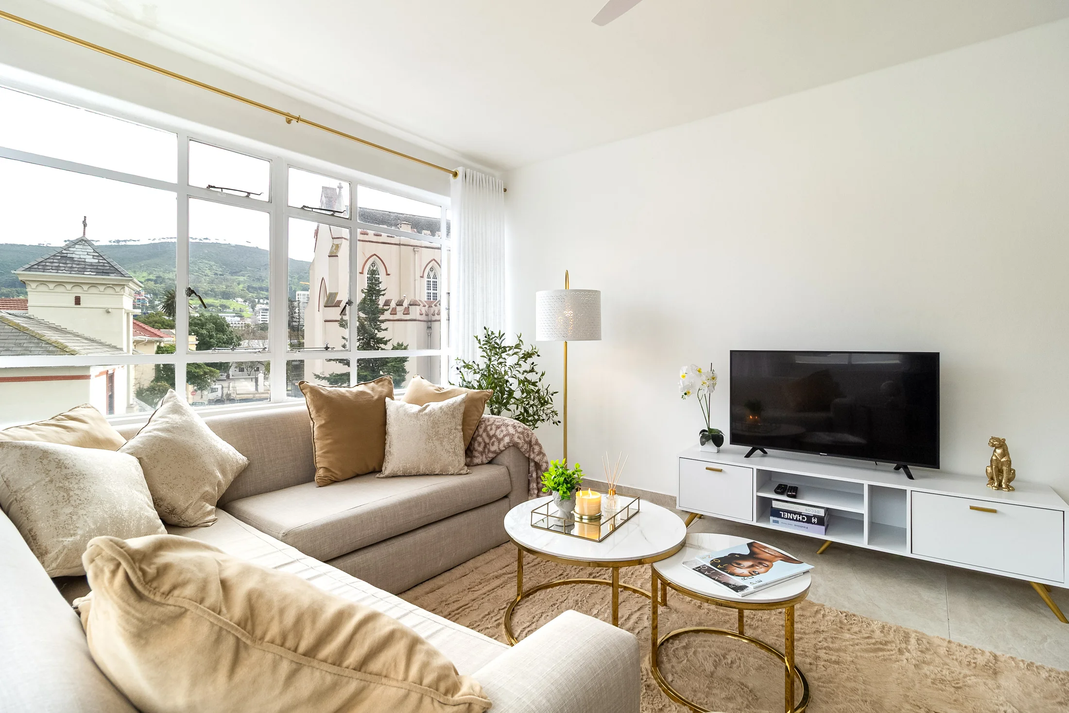 Lounge and windows overlooking Cape Town